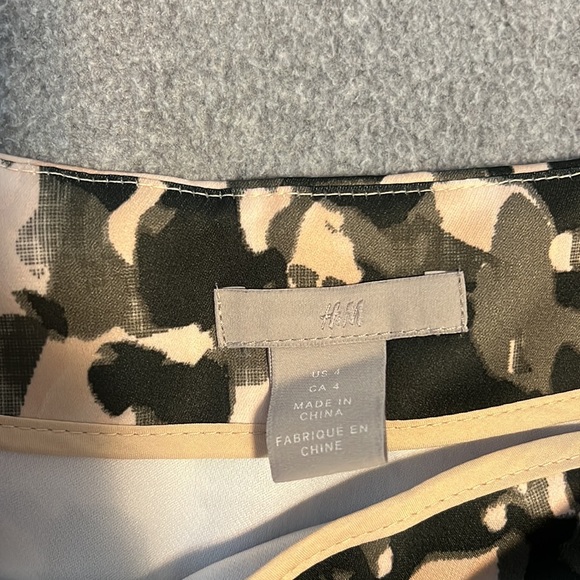 H&M Women’s A-Line Midi Skirt - Picture 3 of 3